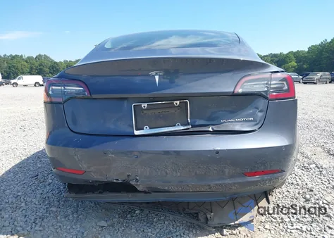 2020 Tesla Model 3 Long Range Dual Motor All-Wheel Drive z USA, uszkodzony, nr VIN 5YJ3E1EB9LF717436